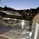 Palazzo Valentino Napels