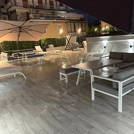 Palazzo Valentino Neapel